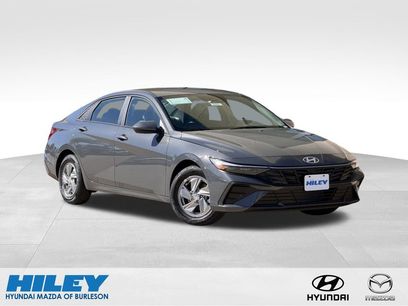 New 2026 Hyundai Elantra SE