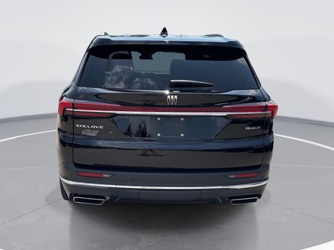 Used 2025 Buick Enclave Preferred w/ Power Package FWD image 7