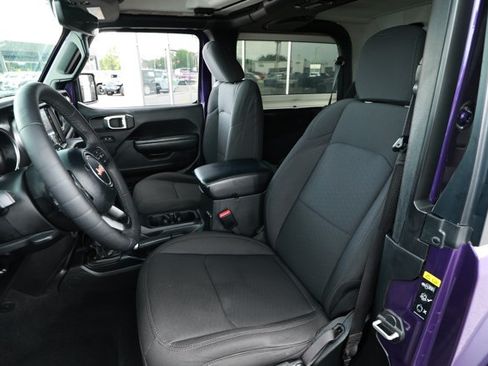 Used 2023 Jeep Wrangler Sport AWD/4WD image 21