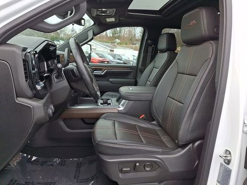 Used 2024 Chevrolet Silverado 2500 High Country image 18