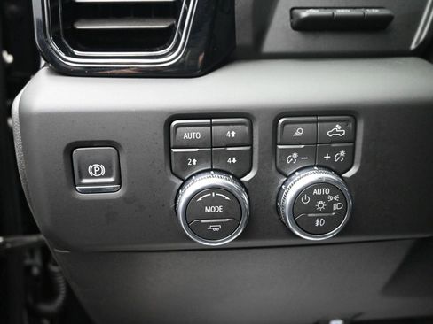 Used 2026 GMC Sierra 1500 AT4 w/ AT4 Premium Package image 25