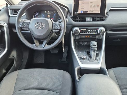 Certified 2025 Toyota RAV4 LE AWD/4WD image 14