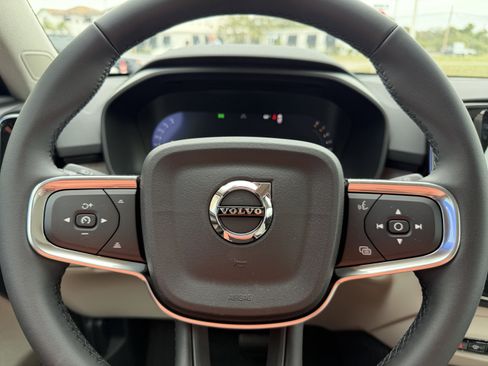 New 2026 Volvo XC40 B5 Ultra w/ Protection Package image 30