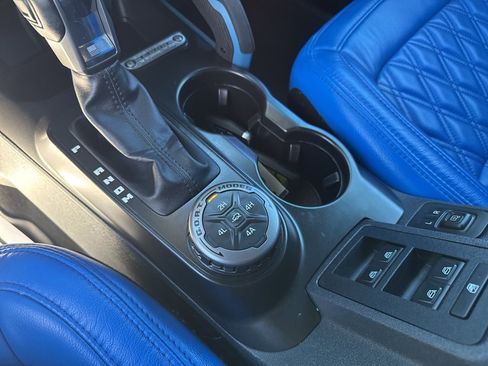 Used 2022 Ford Bronco Wildtrak image 28