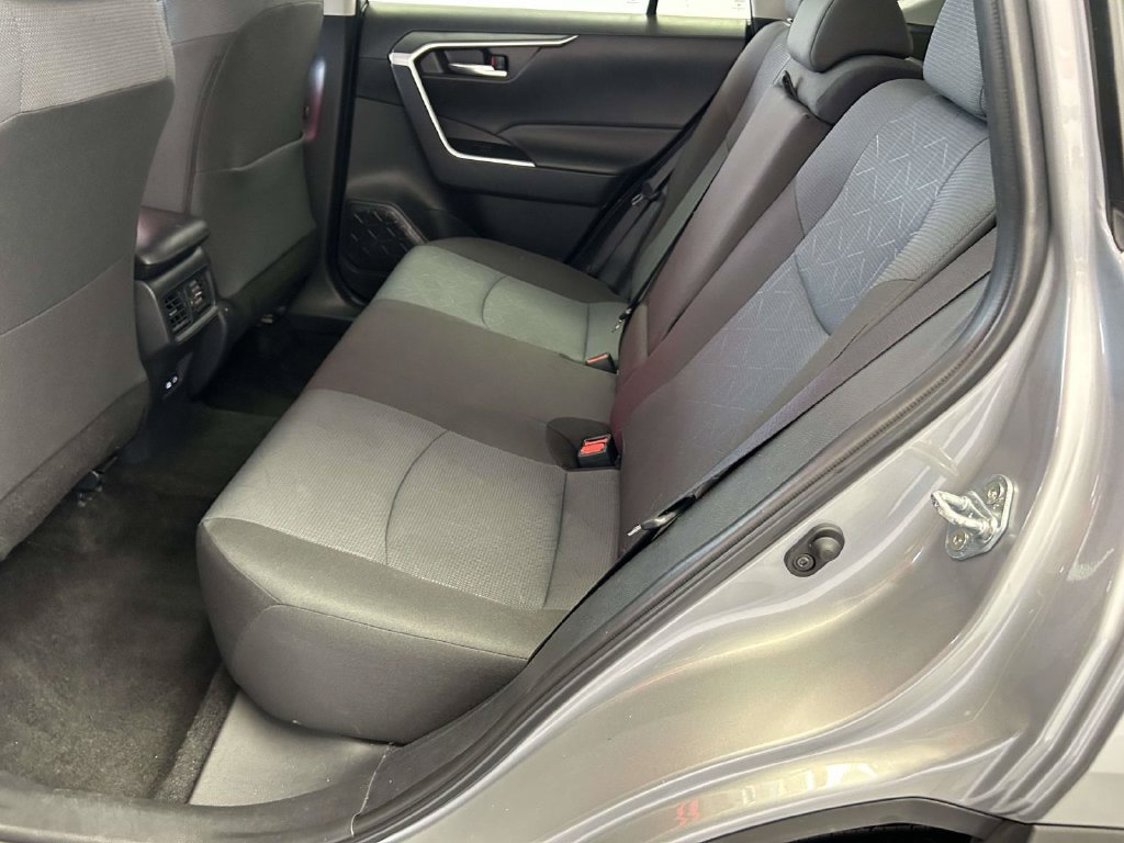 Used 2025 Toyota RAV4 XLE AWD/4WD image 14