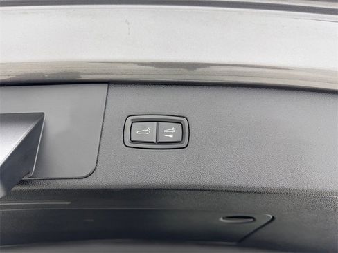 Used 2022 Porsche Cayenne image 82