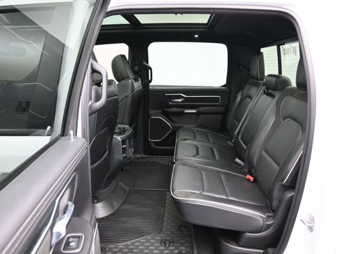 Used 2023 RAM 1500 Laramie AWD/4WD image 11