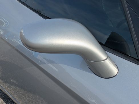 Used 2005 Chevrolet Corvette Coupe w/ Preferred Equipment Group image 12