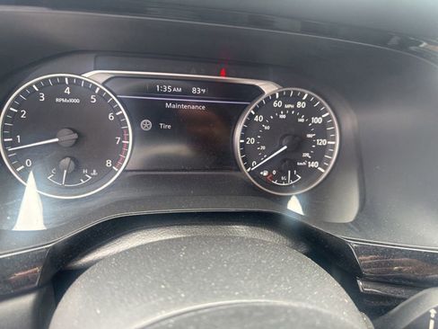 Used 2024 Nissan Pathfinder SV FWD image 6