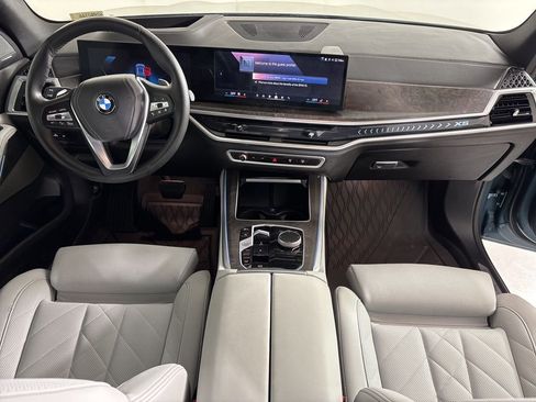 Used 2024 BMW X5 xDrive40i w/ Premium Package image 14