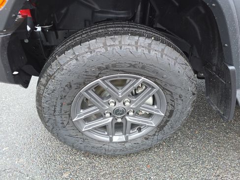 Used 2025 Jeep Wrangler Unlimited Sport AWD/4WD image 11