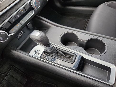 Used 2025 Nissan Altima 2.5 SV image 12