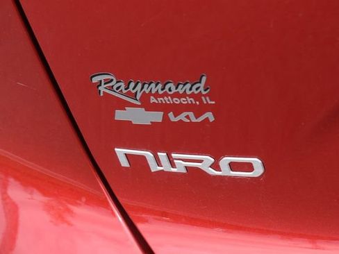 Used 2024 Kia Niro EX FWD image 13