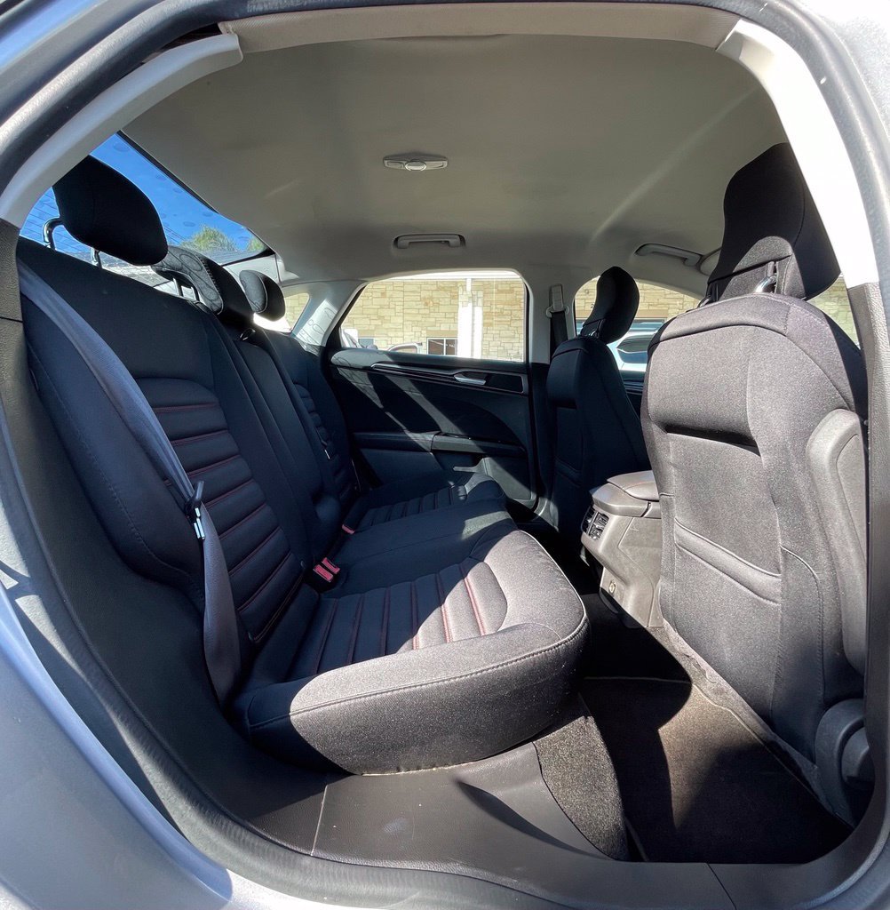 Used 2014 Ford Fusion SE FWD image 27