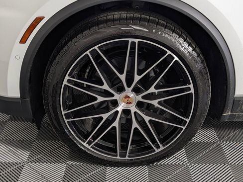 New 2026 Porsche Macan 4 Electric image 11