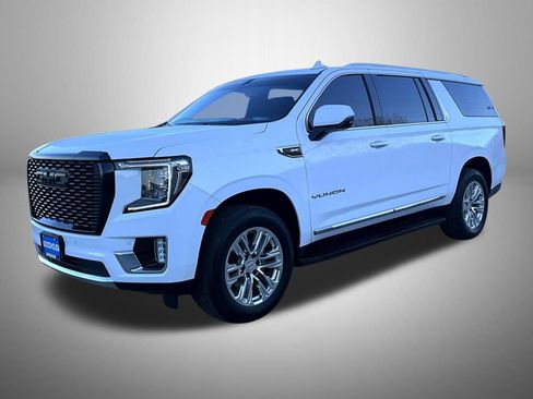 Used 2021 GMC Yukon XL SLT w/ SLT Luxury Plus Package image 1