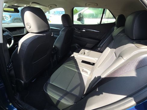 Used 2023 Buick Envision Essence FWD image 13