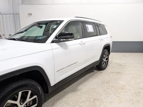 Used 2025 Jeep Grand Cherokee L Limited w/ Trailer Tow Package AWD/4WD image 7