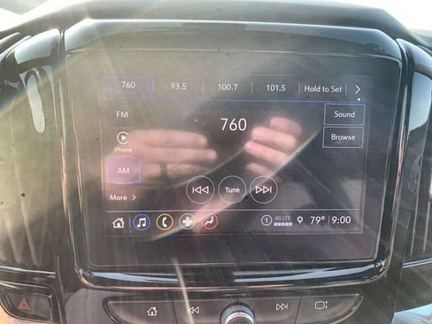 Certified 2023 Chevrolet Traverse LT FWD image 13