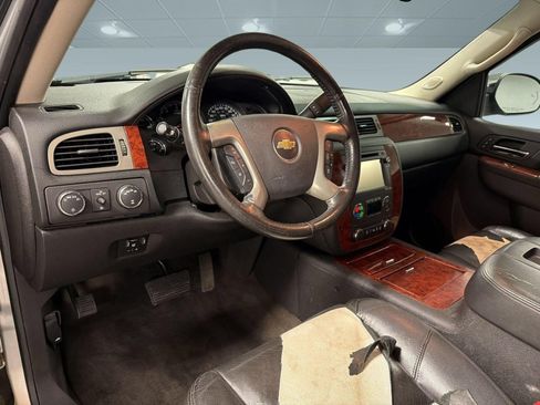 Used 2013 Chevrolet Suburban LTZ AWD/4WD image 3