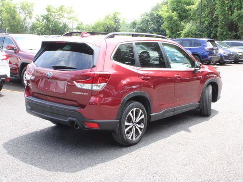 Used 2020 Subaru Forester Limited image 11