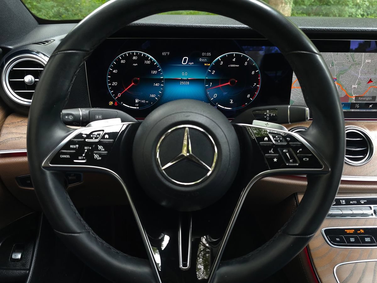Used 2023 Mercedes-Benz E 350 4MATIC Sedan image 31