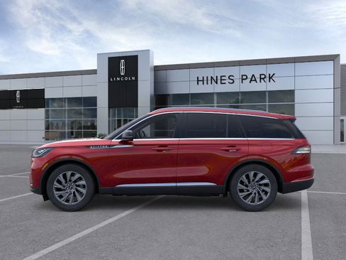 New 2026 Lincoln Aviator AWD image 3
