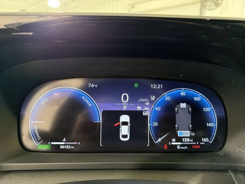 Used 2023 Toyota Crown XLE image 16