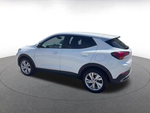 Used 2025 Buick Encore GX Preferred FWD image 10