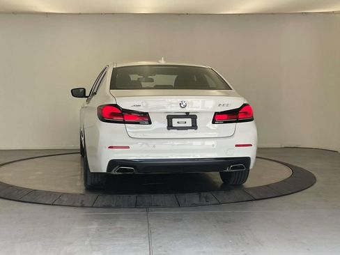 Used 2022 BMW 530i xDrive w/ Premium Package AWD/4WD image 4