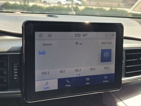 Used 2023 Ford Explorer XLT w/ Equipment Group 202A RWD image 20