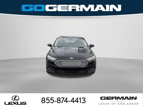 Used 2018 Ford Fusion SE w/ Fusion SE Technology Package image 11