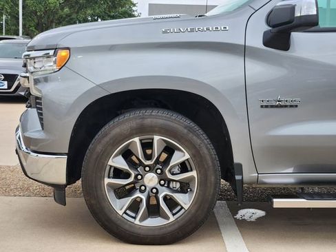Used 2023 Chevrolet Silverado 1500 LT w/ Convenience Package II RWD image 6