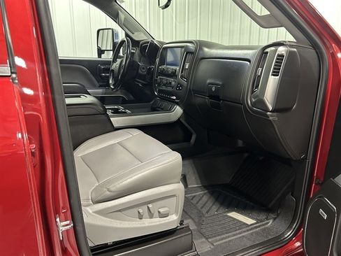 Used 2019 Chevrolet Silverado 2500 LTZ w/ Duramax Plus Package image 22