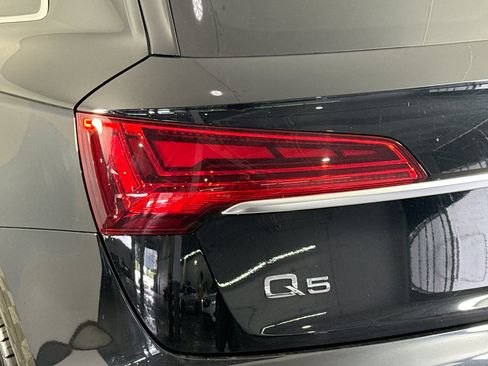 Used 2021 Audi Q5 2.0T Premium Plus w/ Premium Plus Package AWD/4WD image 36