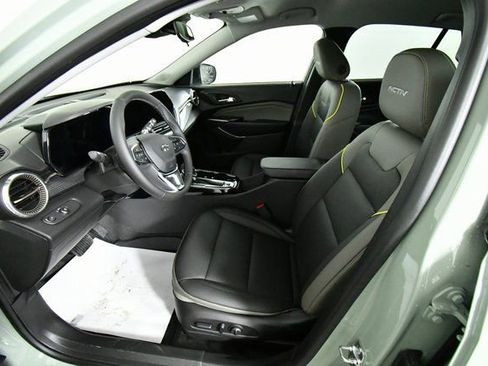 New 2026 Chevrolet Trax ACTIV FWD image 5
