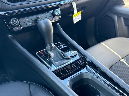 New 2026 Jeep Compass Latitude image 14