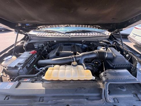 Used 2018 Ford Expedition Platinum AWD/4WD image 35