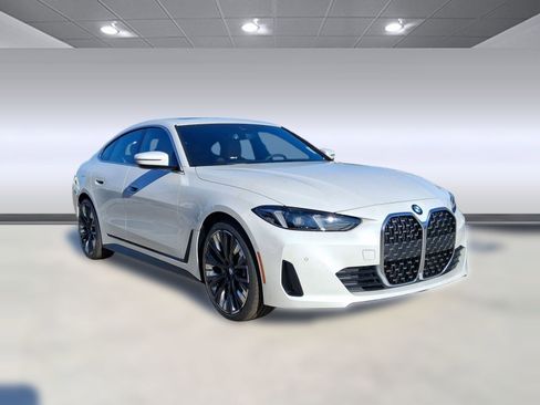 Used 2026 BMW 430i w/ Premium Package RWD image 6