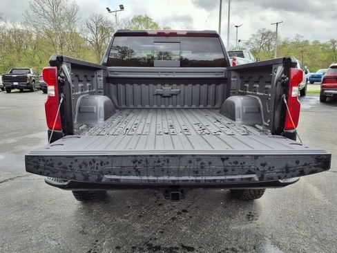 New 2025 Chevrolet Silverado 1500 ZR2 w/ Dark Appearance Package image 28