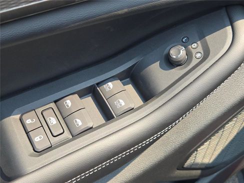 New 2025 Jeep Grand Cherokee L Laredo w/ Luxury Tech Group I image 23