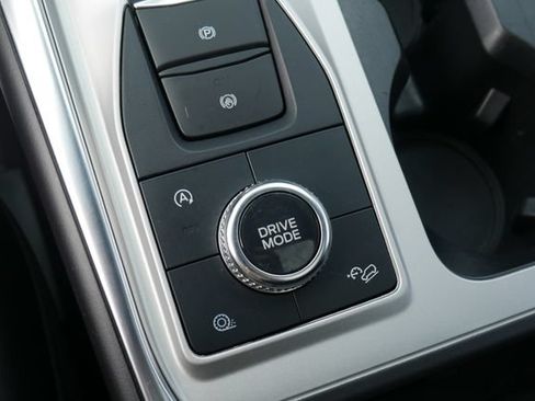 Used 2024 Ford Explorer XLT w/ Equipment Group 202A AWD/4WD image 24