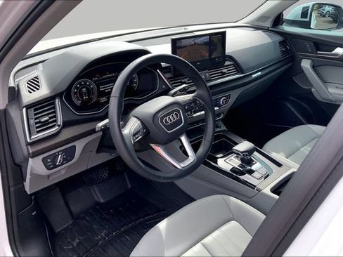 Used 2023 Audi Q5 2.0T Premium Plus w/ Premium Plus Package AWD/4WD image 14