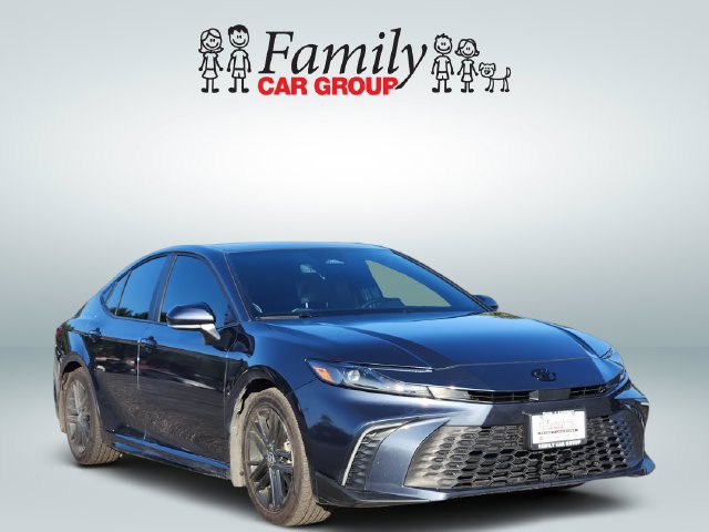 Used 2026 Toyota Camry SE w/ Convenience Package FWD image 2
