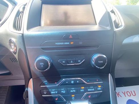 Used 2015 Ford Edge SEL w/ Equipment Group 201A AWD/4WD image 15