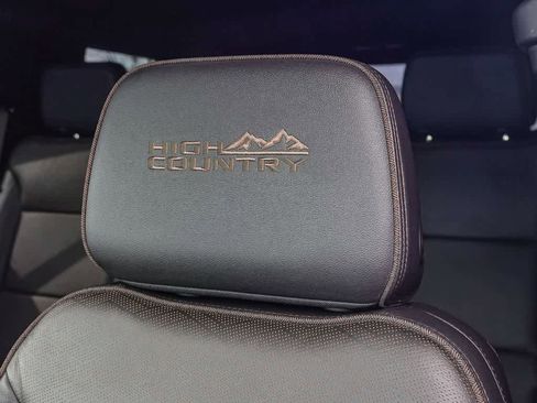 Used 2024 Chevrolet Tahoe High Country w/ Premium Package image 24