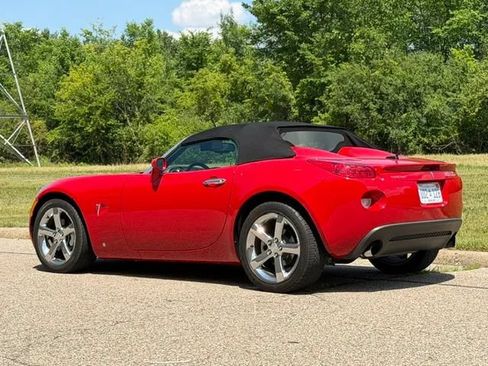 Used 2007 Pontiac Solstice GXP w/ Premium Package RWD image 39