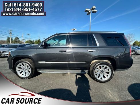 Used 2019 Cadillac Escalade Luxury image 2