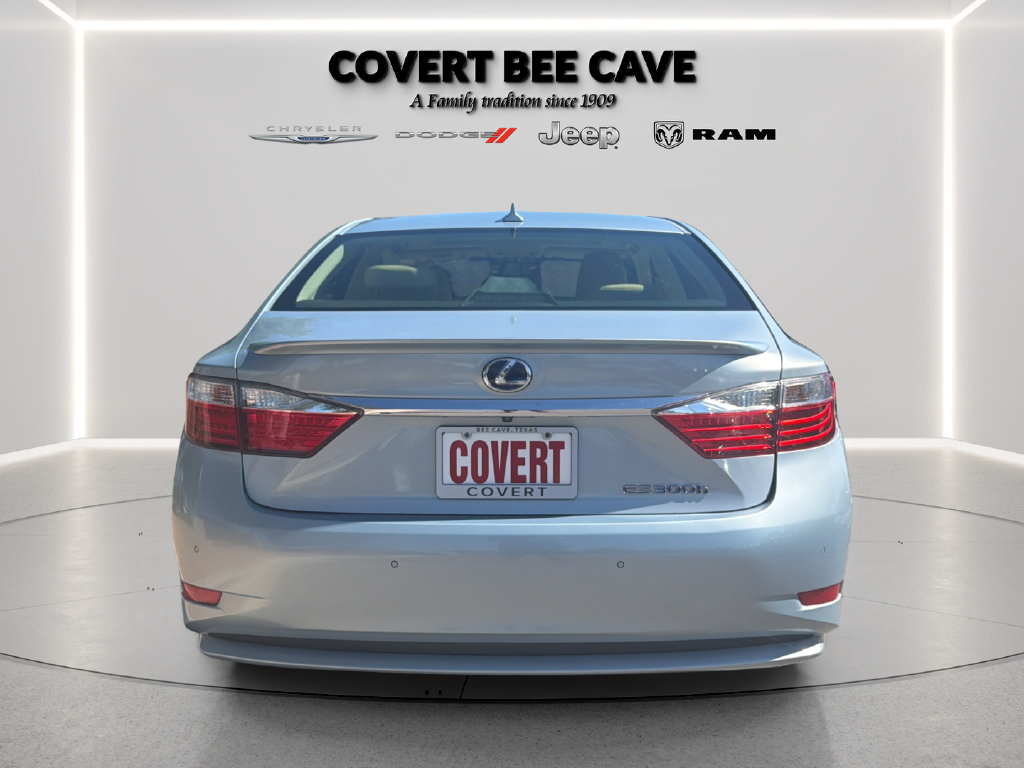 Used 2014 Lexus ES 300h w/ Luxury Package w/Bamboo Trim FWD image 6