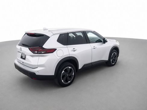 Used 2025 Nissan Rogue SV FWD image 5